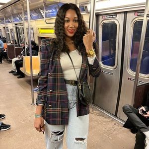 Heyyy Guys 💕✨ Meet the Seller …